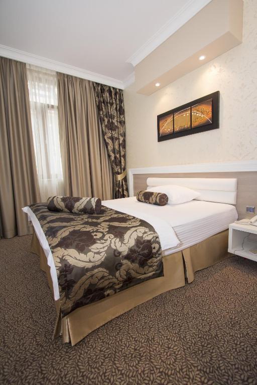 Hotel Talija Banyaluka Oda fotoğraf