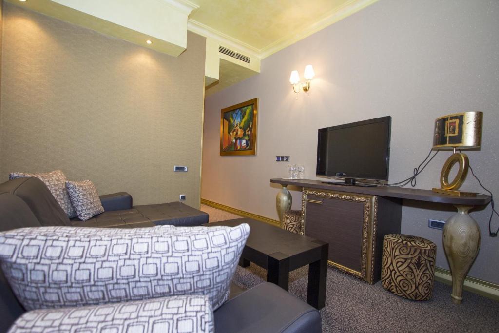 Hotel Talija Banyaluka Oda fotoğraf
