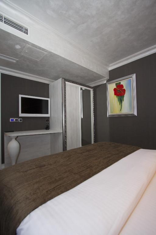 Hotel Talija Banyaluka Dış mekan fotoğraf