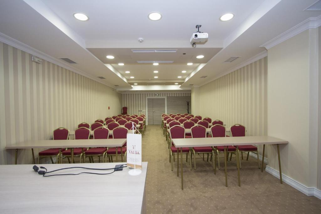 Hotel Talija Banyaluka Dış mekan fotoğraf