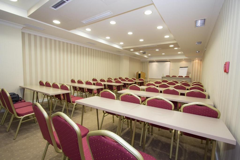 Hotel Talija Banyaluka Dış mekan fotoğraf