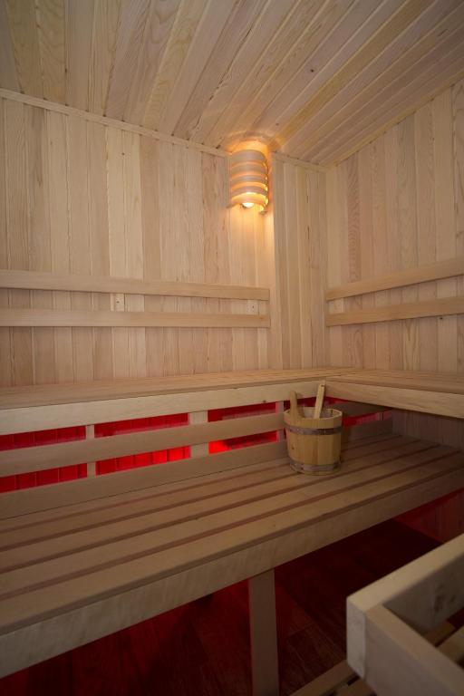 Hotel Talija Banyaluka Dış mekan fotoğraf