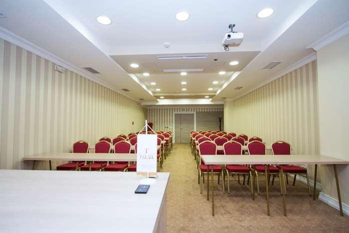 Hotel Talija Banyaluka Konforlar fotoğraf