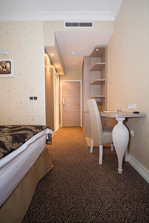 Hotel Talija Banyaluka Oda fotoğraf